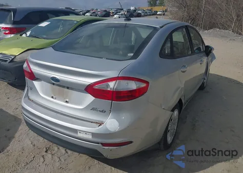 2015 Ford Fiesta S z USA, uszkodzony, nr VIN 3FADP4AJ3FM219123